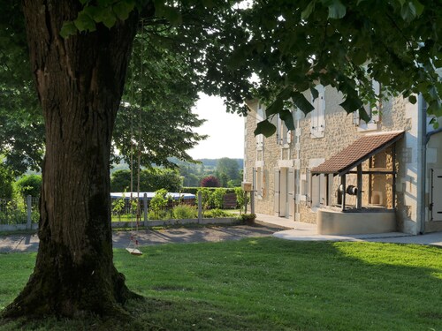 Charakterhaus mit Garten & Pool