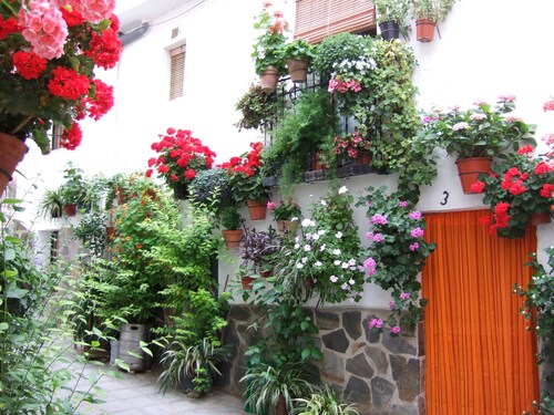 Stunning  uninterrupted lake views -Ideal for Granada/Ski. Free wifi and parking