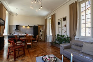 Fernseher