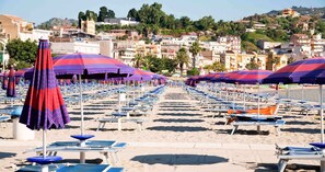 Am Strand, Liegestühle