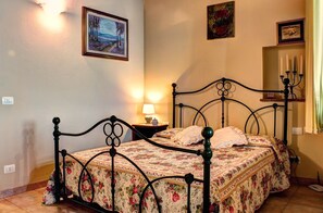 2 chambres, accès à Internet, literie fournie