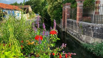 Enceinte de lâhĂ©bergement