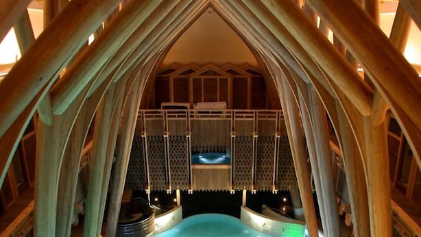 An indoor hot tub area with wooden beams and a view of the room. - Superb 19th C. Farmhouse in extensive grounds, near Pyrenées, Pau and Lourdes (Caixon)