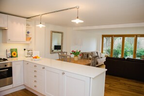 Interior - Beautiful, luxury two bedroom apartment, within easy reach of the city centre,  (Brighton)