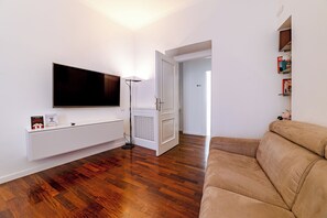 Smart TV, books, video library, stereo