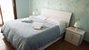 2 bedrooms, in-room safe, iron/ironing board, free WiFi - Jesolo Apartment: Love Nest Venice (Lido di Jesolo)