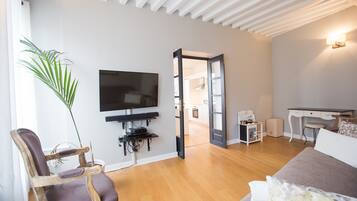 3 slaapkamers, een bureau, een strijkplank/strijkijzer, wifi