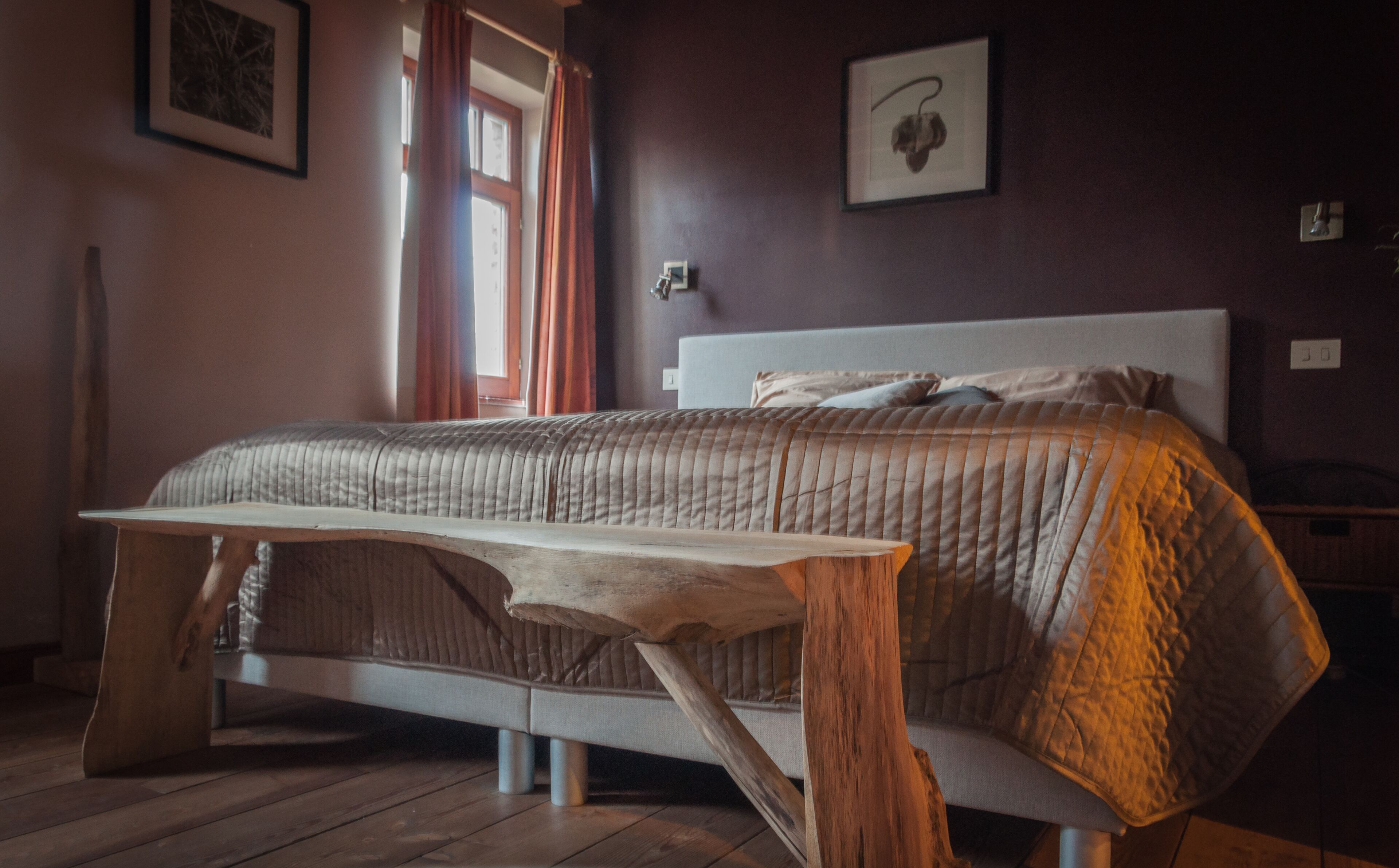 3 slaapkamers, een bureau, een strijkplank/strijkijzer, gratis wifi