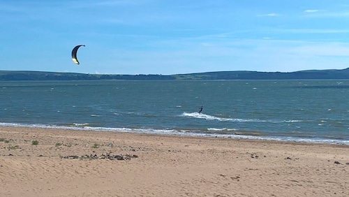 Coastal Apartments - Wales (Lake View)