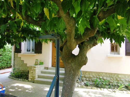 VILLA LE MAS ARDO -TOUT CONFORT TERRAIN CLOS - 700M  PLAGES- PYRENEES ORIENTALES