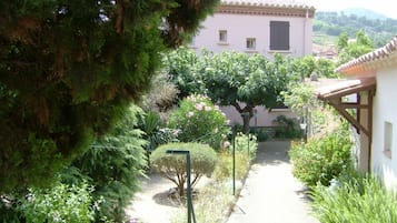 Enceinte de lâhĂ©bergement