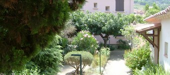 VILLA LE MAS ARDO - ALL COMFORTS FENCED GARDEN - 700M BEACHES - PYRENEES ORIENTALES
