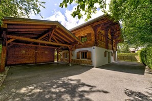 Esterni