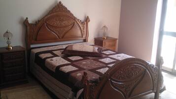 3 quartos, ferros/tábuas de passar roupa, Wi-Fi de cortesia