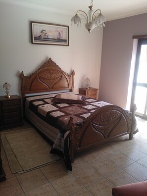 3 habitaciones, tabla de planchar con plancha y wifi gratis