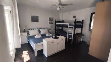 2 chambres, fer et planche Ă repasser, lit parapluie, Wi-Fi gratuit