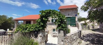 Quiet cottage in old village near the sea