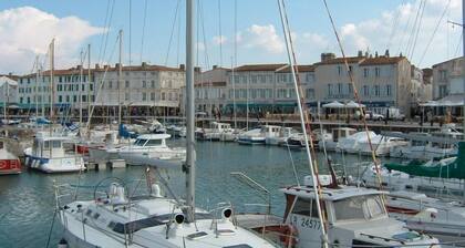 Kleines Haus mit Garten in MeeresnÀhe, auf der Ile de Ré