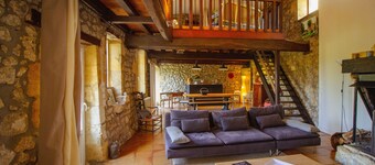 L'Annexe du Mesnil - Charming renovated old house with fireplace