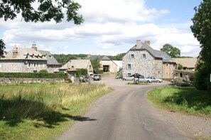 Cottage Cantal, Virargues, Alvernia, Francia