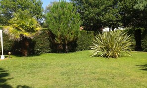 Property grounds - Holiday in Biscarrosse in a residence (Biscarrosse)