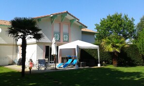 Property grounds - Holiday in Biscarrosse in a residence (Biscarrosse)