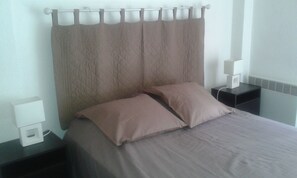 2 bedrooms, iron/ironing board, WiFi, bed sheets - Holiday in Biscarrosse in a residence (Biscarrosse)
