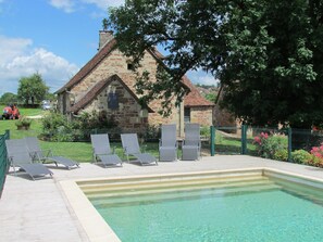 Outdoor pool, a heated pool - Old farmhouse with privat pool- BADEFOLS D'ANS (Badefols-D'ans)