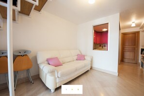 Télévision, livres, imprimantes