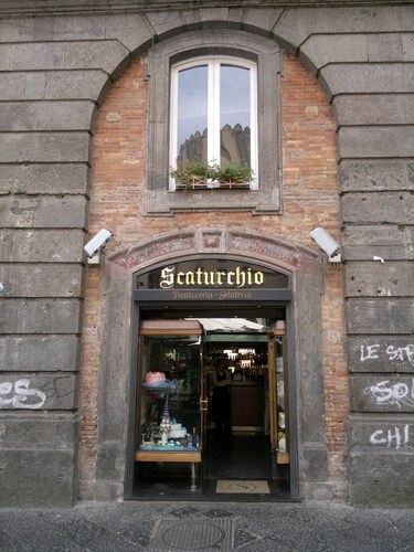 Apartment/ flat - Napoli