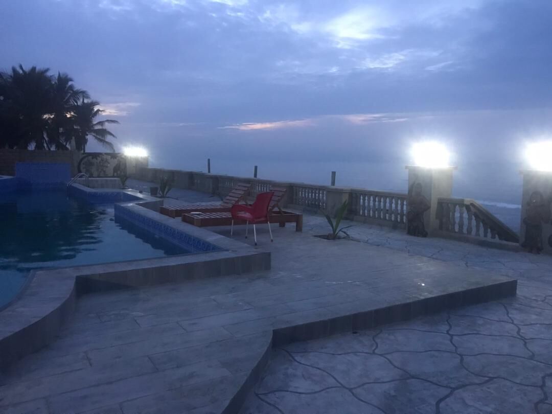 室外游泳池