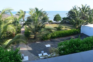 Quarto executivo, terraço, vista para o oceano | Vista do quarto