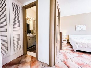 1 bedroom, iron/ironing board, WiFi, bed sheets - Home For You in Costa Smeralda (OLBIA)