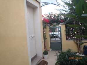 Exterior detail - Home for you in costa smeralda (OLBIA)