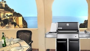 تناول الطعام