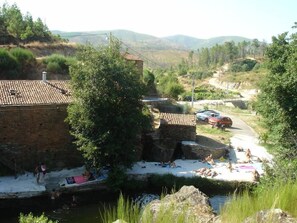 Property grounds - House Natural Park on the slopes of Serra da Estrela (Casegas)
