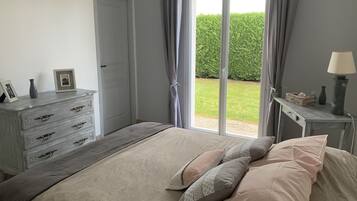 4 Schlafzimmer, Bügeleisen/Bügelbrett, Reisekinderbett, kostenloses WLAN