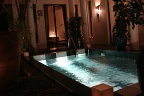 A heated pool - Bled and Breakfast Marrakech (Marrakesh)