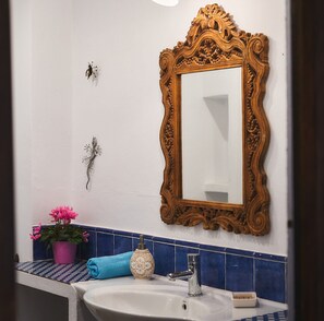 Bathtub, hair dryer