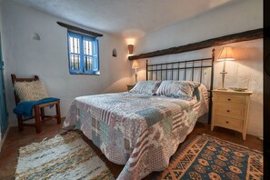 3 bedrooms, iron/ironing board