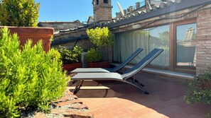 Terrace/patio - Apartment in the center of Assisi - large rooftop terrace and fabulous views (Assisi)