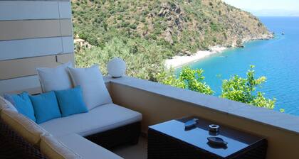 Superb beachfront house safe and quiet ideal for your holidays