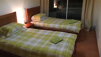 1 soverom, strykejern/-brett, reiseseng for barn og wi-fi (inkludert)