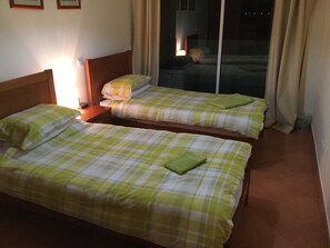 1 soverom, strykejern/-brett, reiseseng for barn og wi-fi (inkludert)