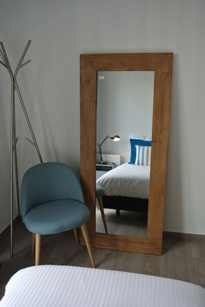 2 bedrooms, desk, iron/ironing board, free WiFi