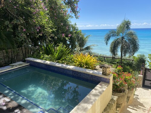 Luxury villa with direct beach access on Freights Bay surf Beach Barbados