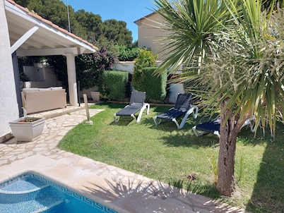 Magnificent Villa with private pool and garden Cap7P Free Wifi