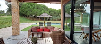 4-bedr. villa with pool and barbecue in Serra da Arrabida