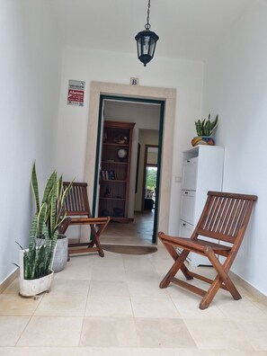 Interior - FALÉSIA BEACH HOUSE V3 200 M BEACH, POOL, GARDEN, FIREPLACE BARBECUE (olhos de água)