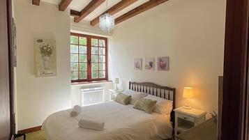 4 chambres, fer et planche Ă  repasser, lit parapluie, Wi-Fi gratuit